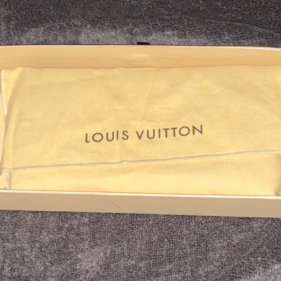Louis Vuitton Vernis Hot red embossed patent leather wallet in box and dust bag! - Picture 2 of 7